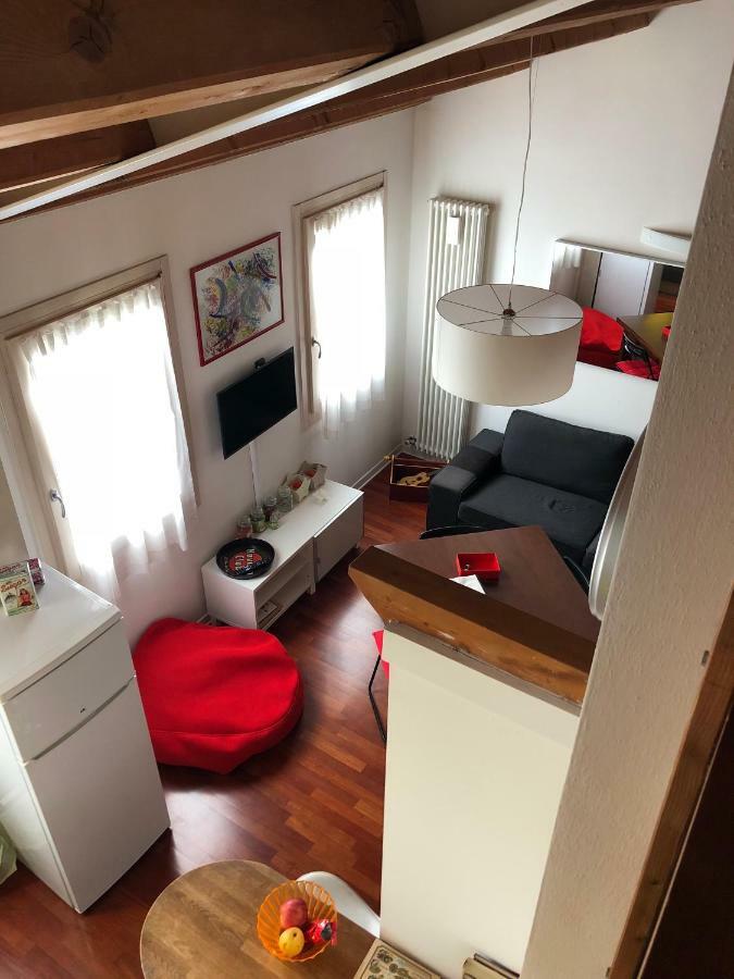 Casa Vacanze Chez La Reine - Holiday Home 비첸차 외부 사진