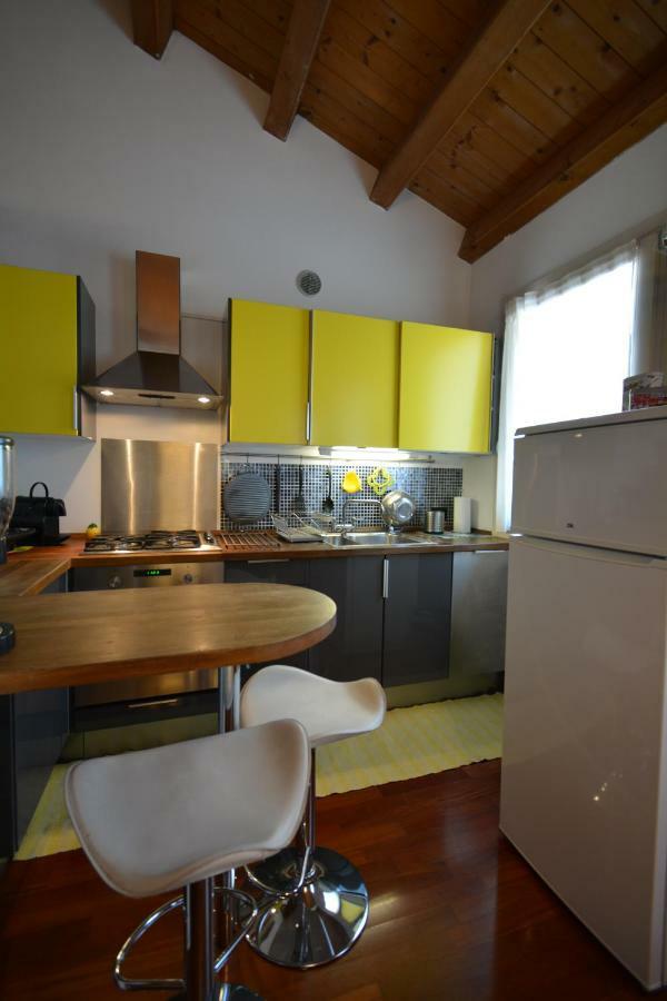 Casa Vacanze Chez La Reine - Holiday Home 비첸차 외부 사진