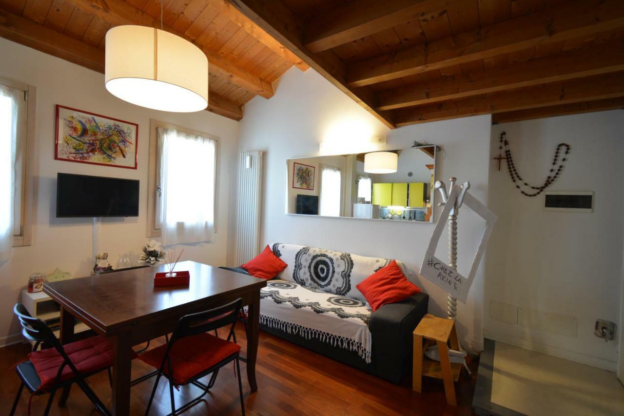 Casa Vacanze Chez La Reine - Holiday Home 비첸차 외부 사진