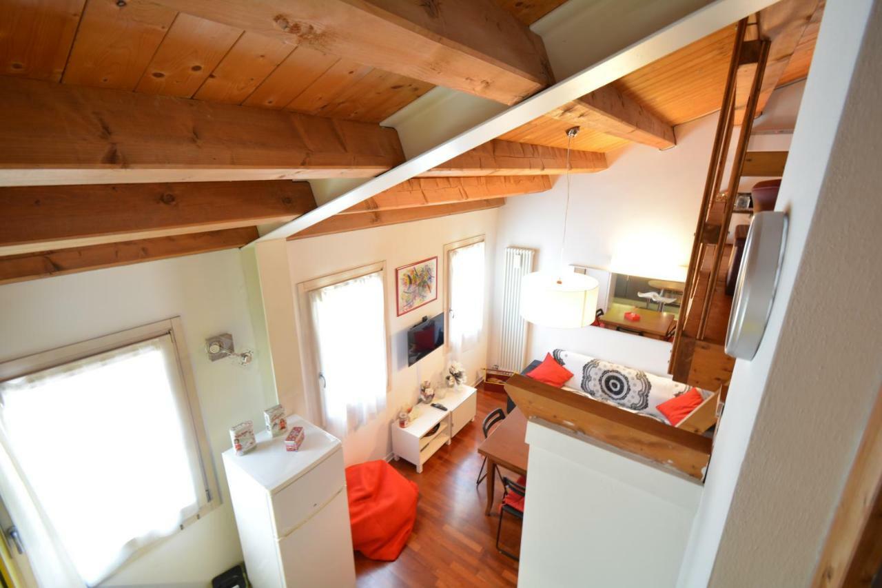 Casa Vacanze Chez La Reine - Holiday Home 비첸차 외부 사진